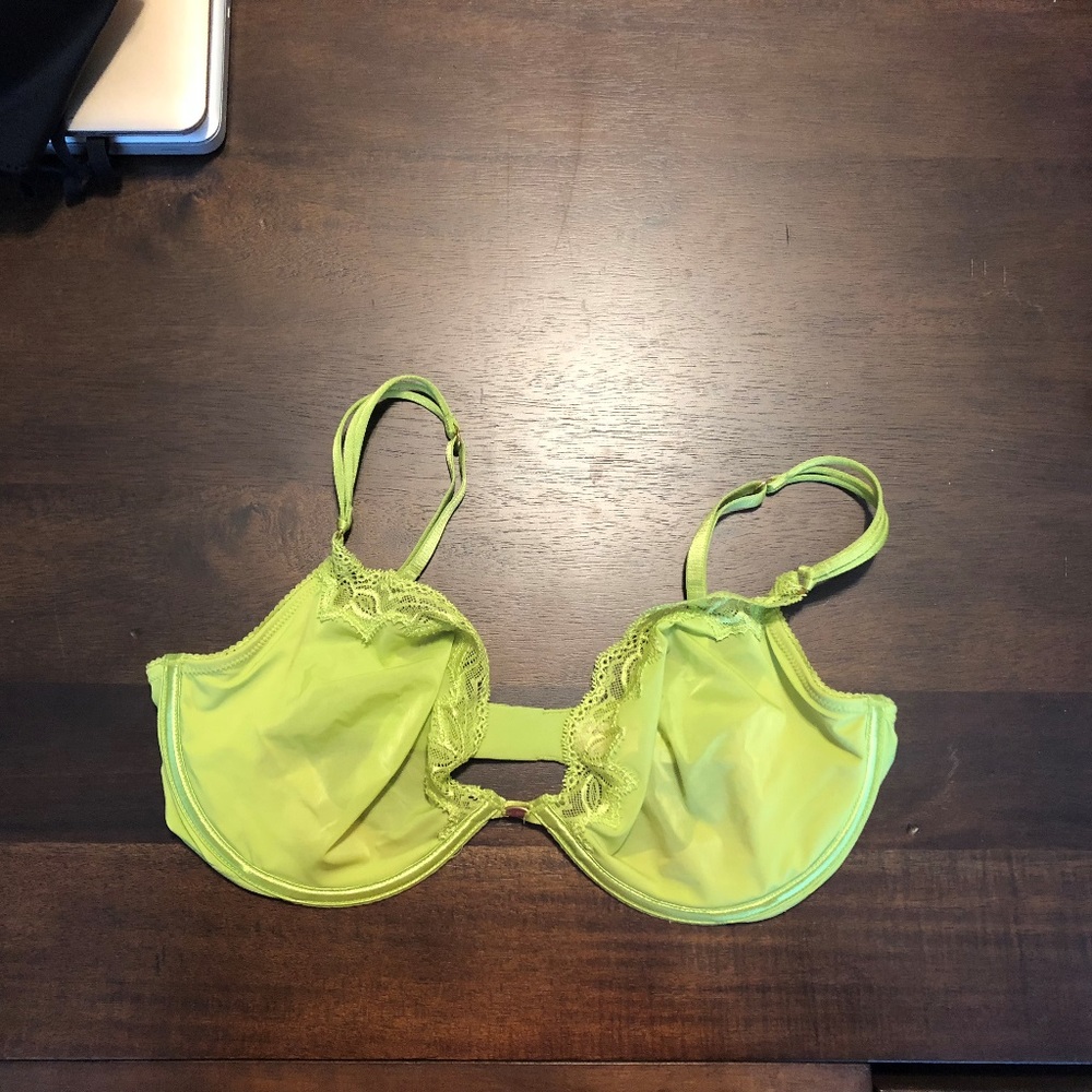 Victoria's Secret Very Sexy Unlined Push Up 38D